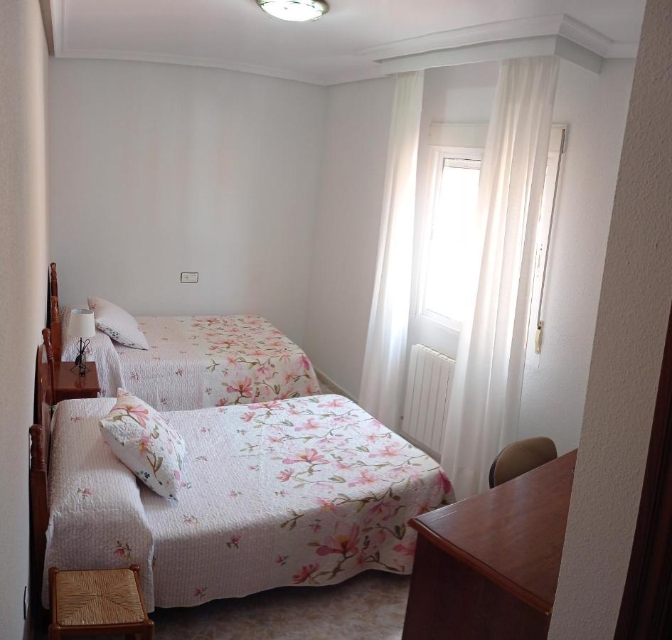 Hostal Restaurante El Abad Abadia ภายนอก รูปภาพ
