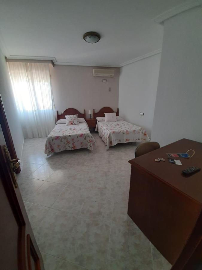 Hostal Restaurante El Abad Abadia ภายนอก รูปภาพ