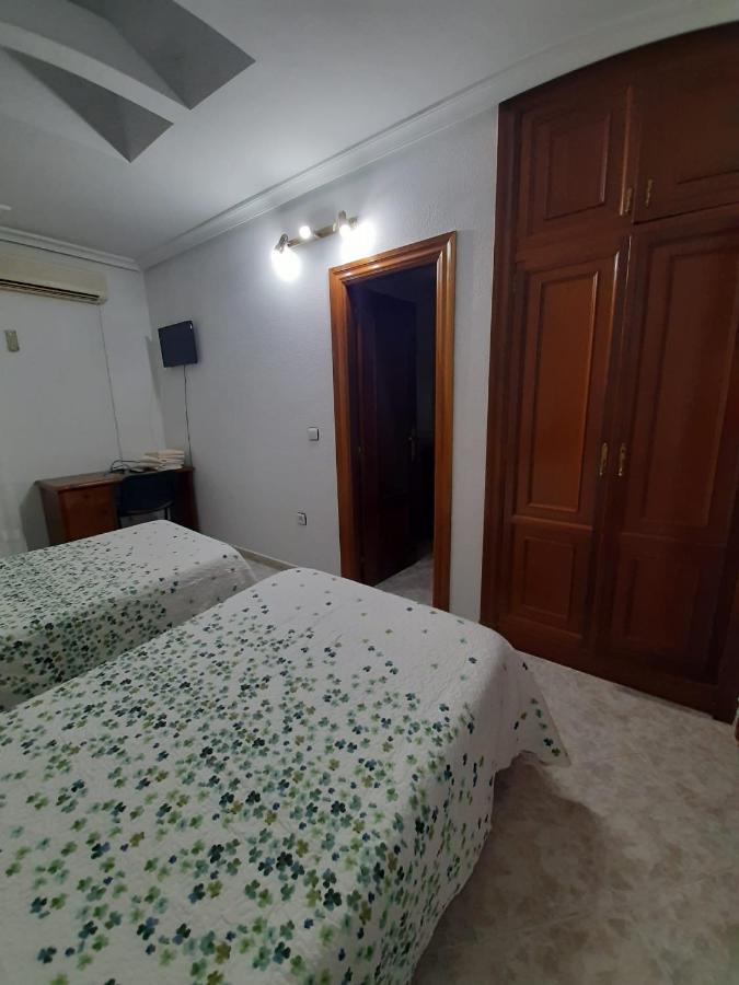 Hostal Restaurante El Abad Abadia ภายนอก รูปภาพ